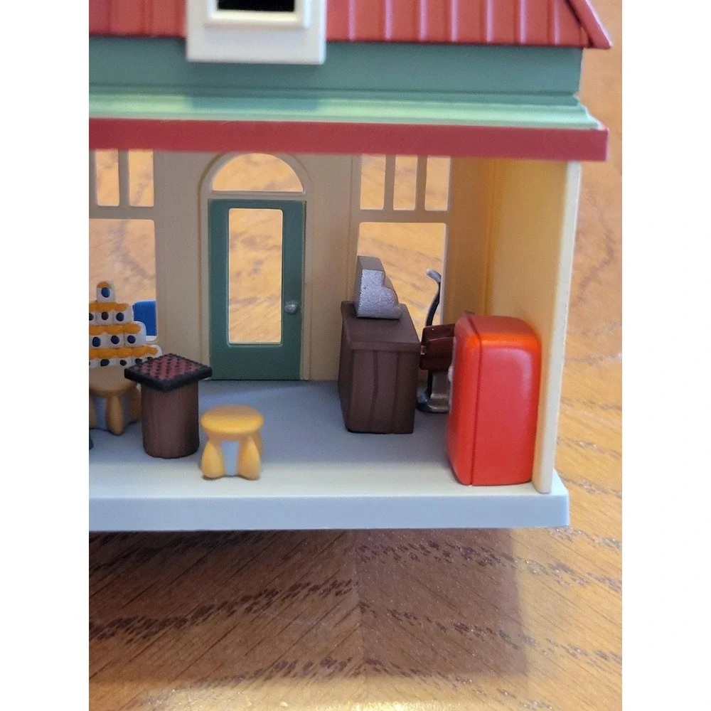 Hallmark keepsake ornament